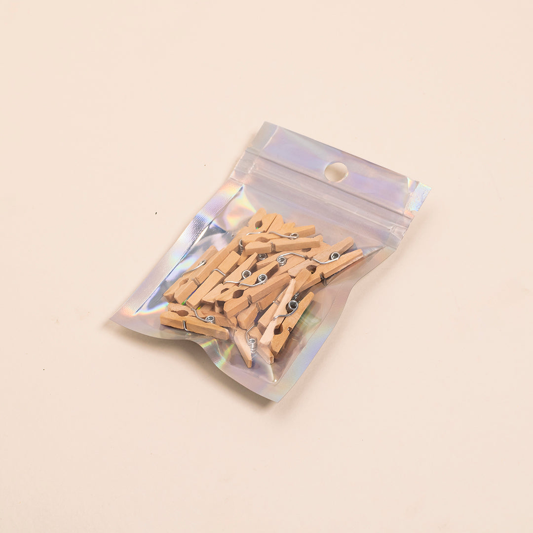 Mini wooden hooks