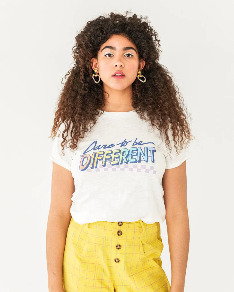 Franela "Dare to be different"